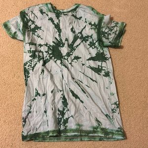 Green tie dye shirt